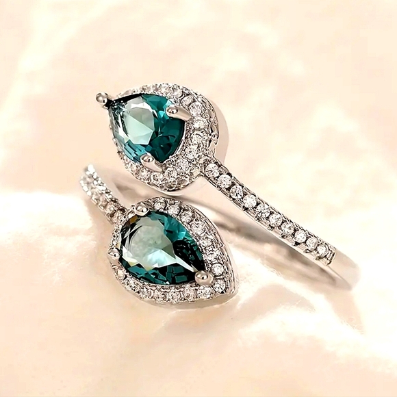 Teardrop Topaz Blue & Brilliant CZs Adjustable Ring - Picture 4 of 6